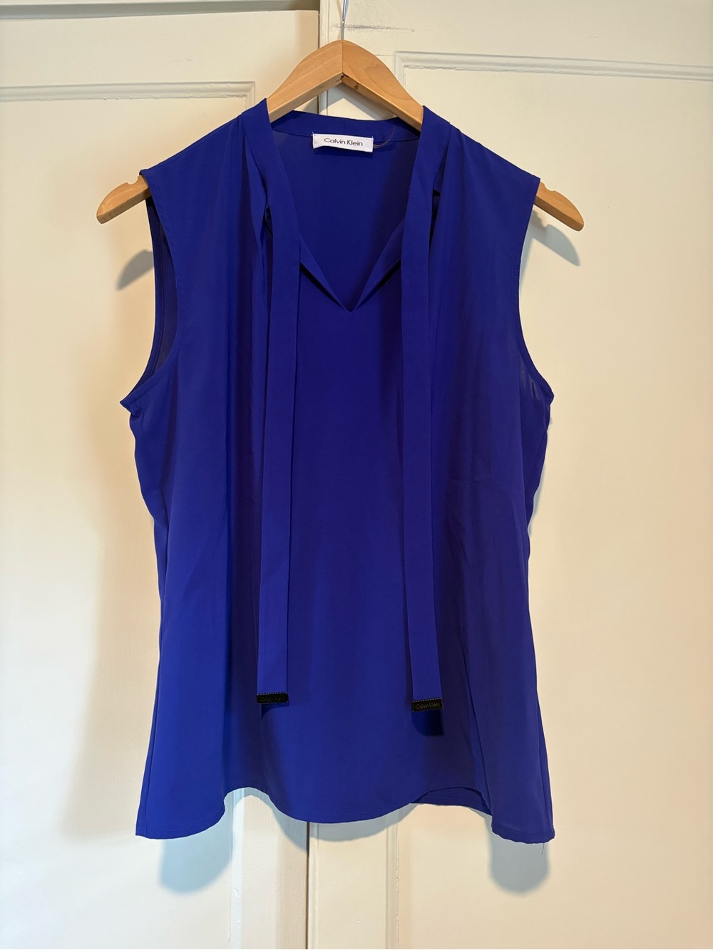 Calvin Klein Blue Sleeveless Stretch Blouse